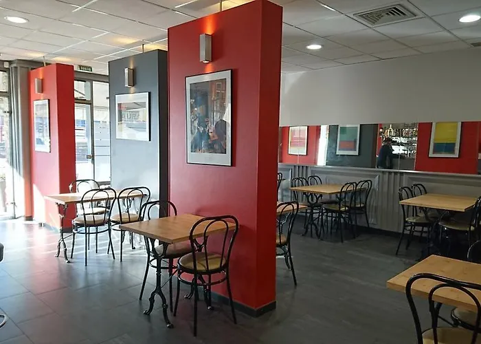 Hôtels à Objat