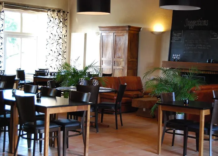 Hotel Golf De Saint Junien