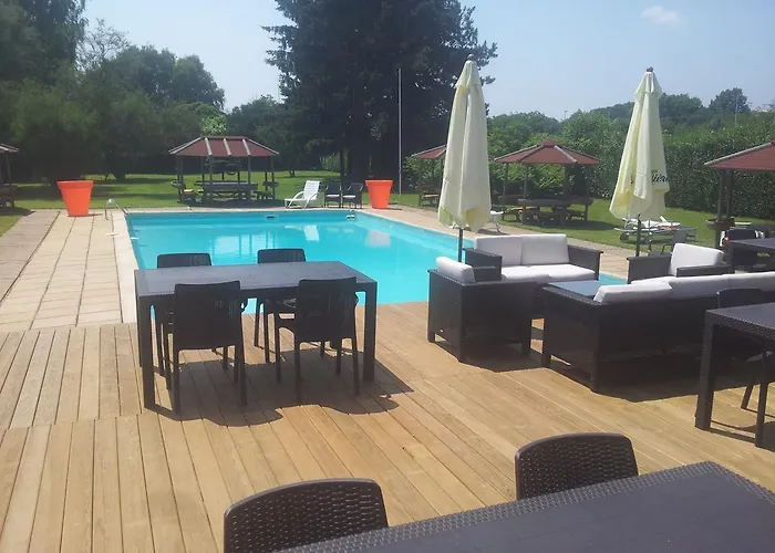 Logis Hotel Restaurant La Vieille Ferme, Macon Nord Sancé