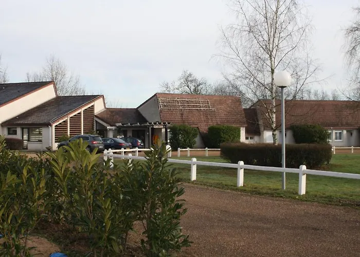 Vitry-en-Charollais Hotels