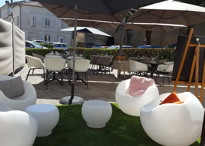 Hotel Saveurs De l'Abbaye à Saintes