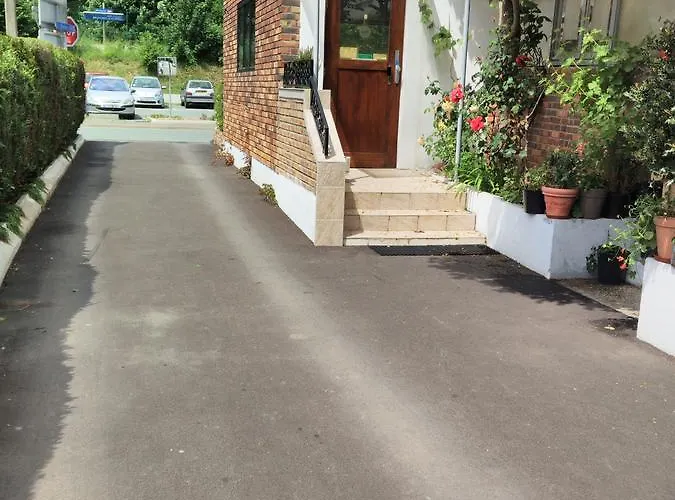 Hôtels à Breuillet (Essonne)