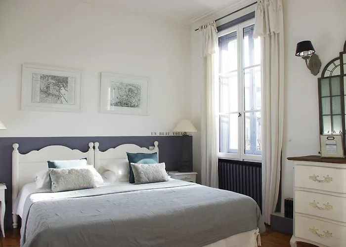 Bed and Breakfast Vue Sur Cour à La Rochelle 