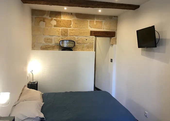 La Chambre Des Petits Papes, Intra Muros Bed and Breakfast Avignone