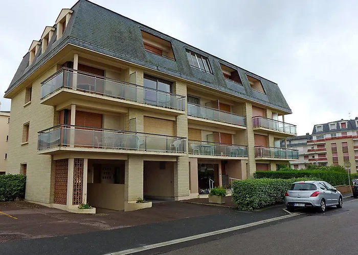 Prince Albert Cabourg