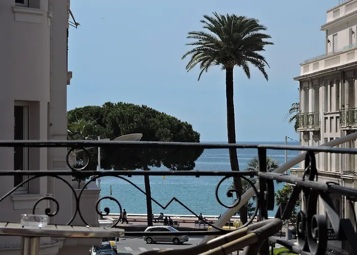 Hotel Regina Cannes