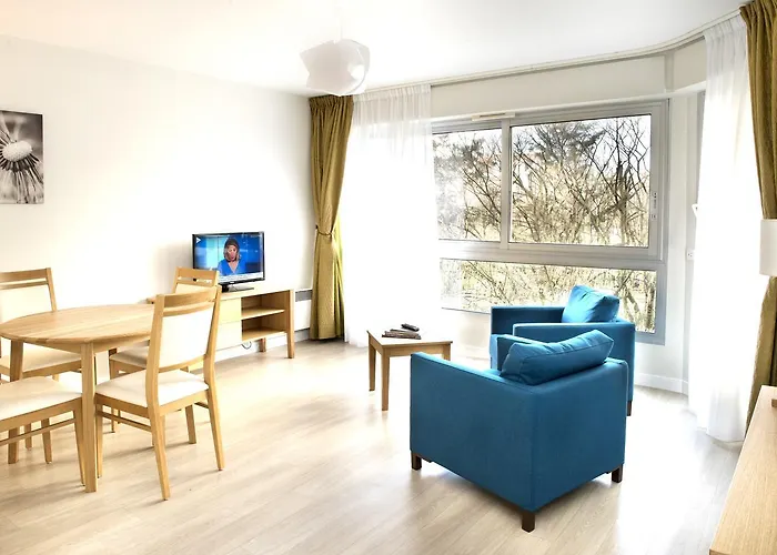 Aparthotel Domitys Paris Plaisance