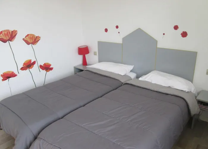 Hotel Du Soleil Bleu Istres