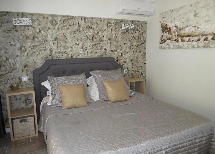 Villa Tricoli B&B avec Piscine Les Issambres