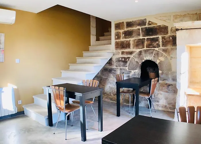 Bed and Breakfast Mas Guiraud, le Coquet à Beaucaire 
