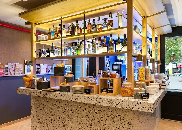 Oh La La ! Hotel Bar Paris Bastille
