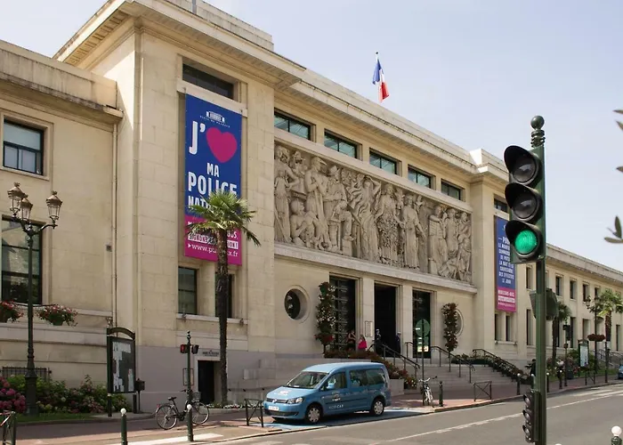 Hôtel de Paris La Défense Puteaux