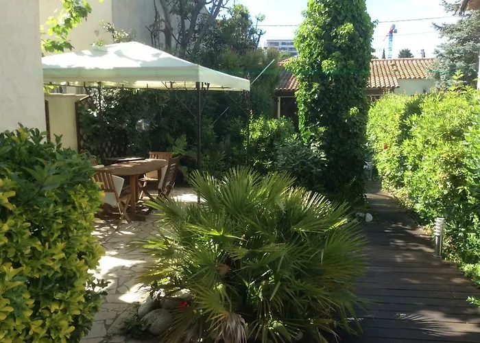 La Palmeraie Marseille 4 star