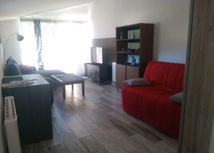 Tres Confortable Studio Maison Au Pied Dufaron Tolone