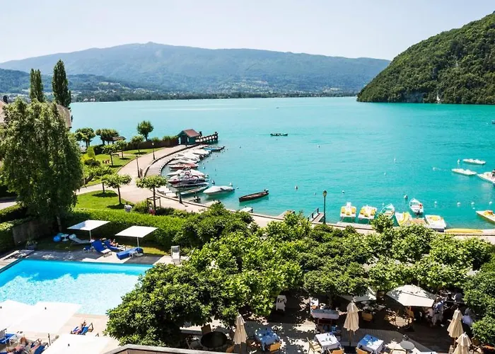 Hôtels à Talloires