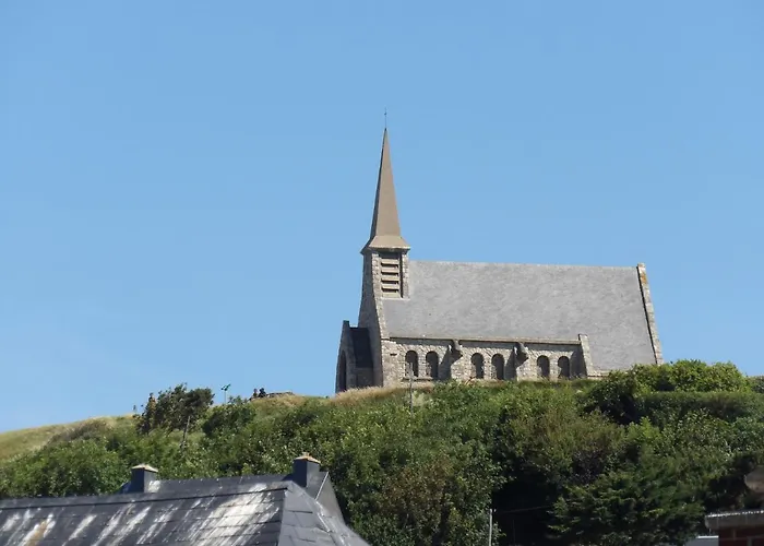 Detective Hotel Étretat