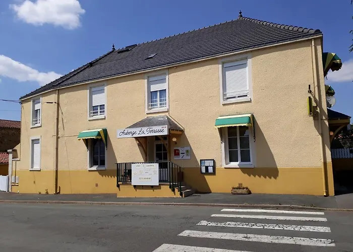 Le 120 - Groupe Logis Hotels - Ex Auberge la Terrasse La Châtaigneraie